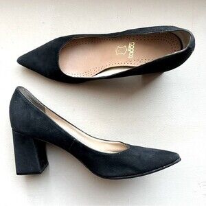 Marc Fisher Black Suede Classic Block Heel Pumps Pointed Toes Women’s Size 8